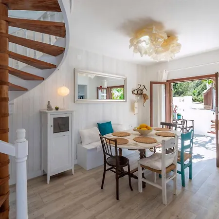 Strandnahe German Mit Grosser Poolterrasse Semesterbostad